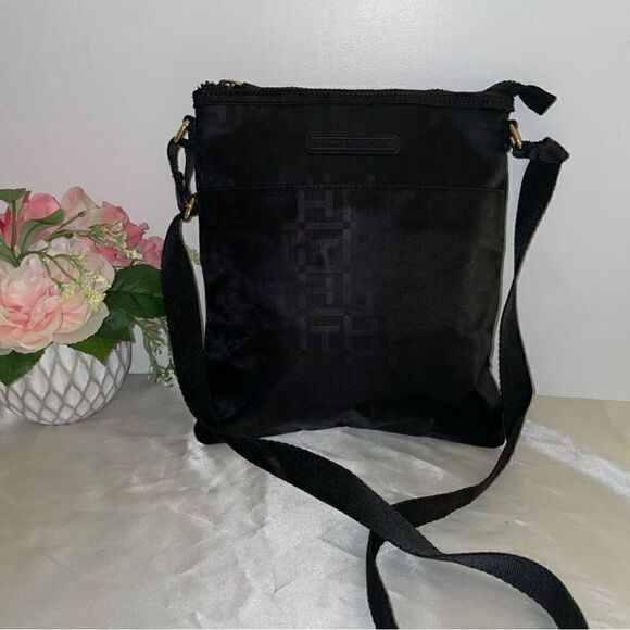 Tommy Hilfiger Handbags - Tommy Hilfiger Black Crossbody Bag